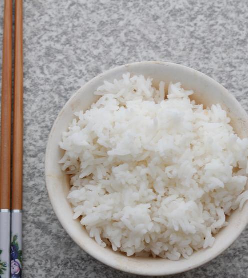 3/4 šalice kuhane bijele riže